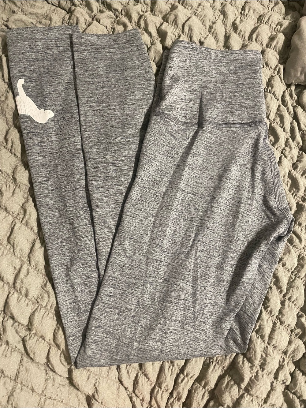 PINK Victoria's Secret Gray Kids’ Leggings with White Cat Logo